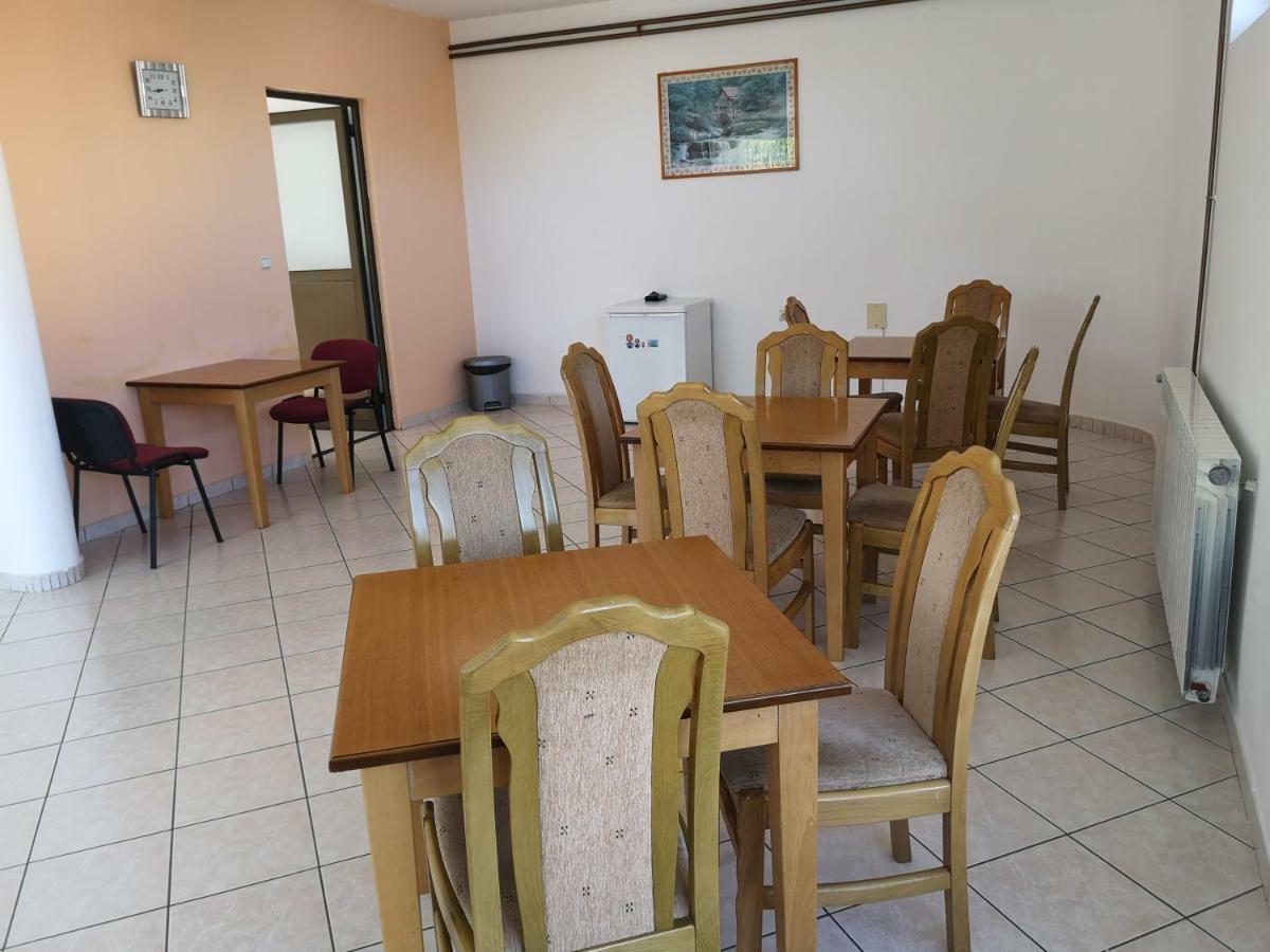 Aleks Sobe Hotel Banja Koviljača Екстериор снимка